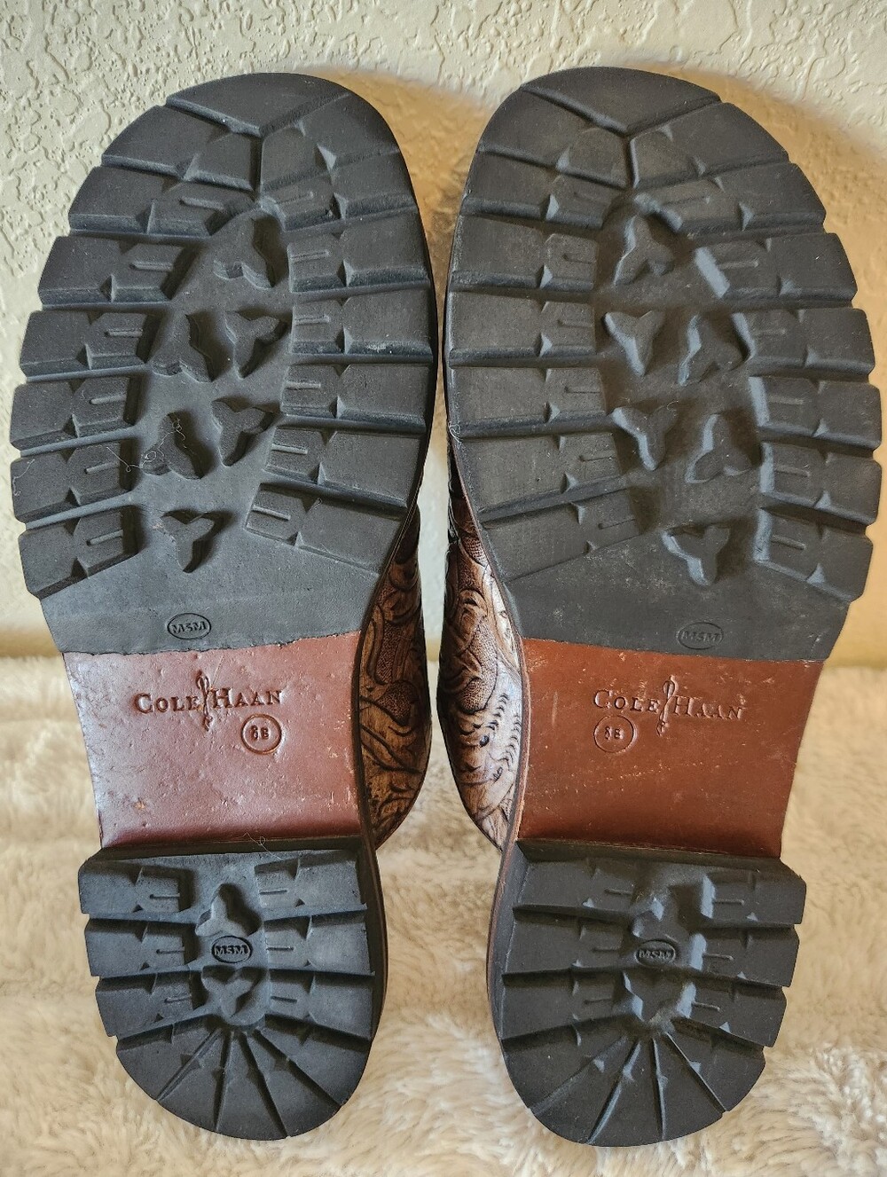 Cole Haan Brown Leather Embossed Sandals/Slides Women's Size 8 - Picture 11 of 16